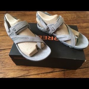 NIB Merrill Sandspur Delta Size 7